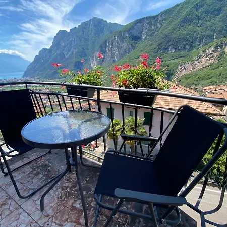 Garda View شقة